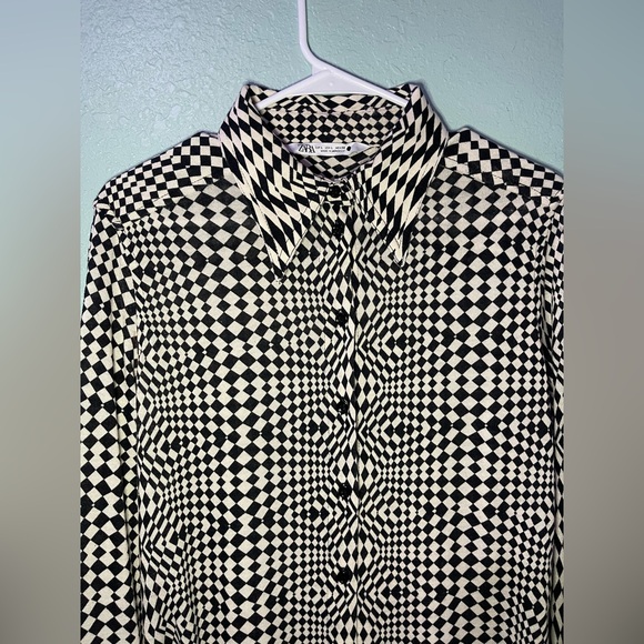 Zara Black and White Checkered Button-Down Shirt - Picture 2 of 8
